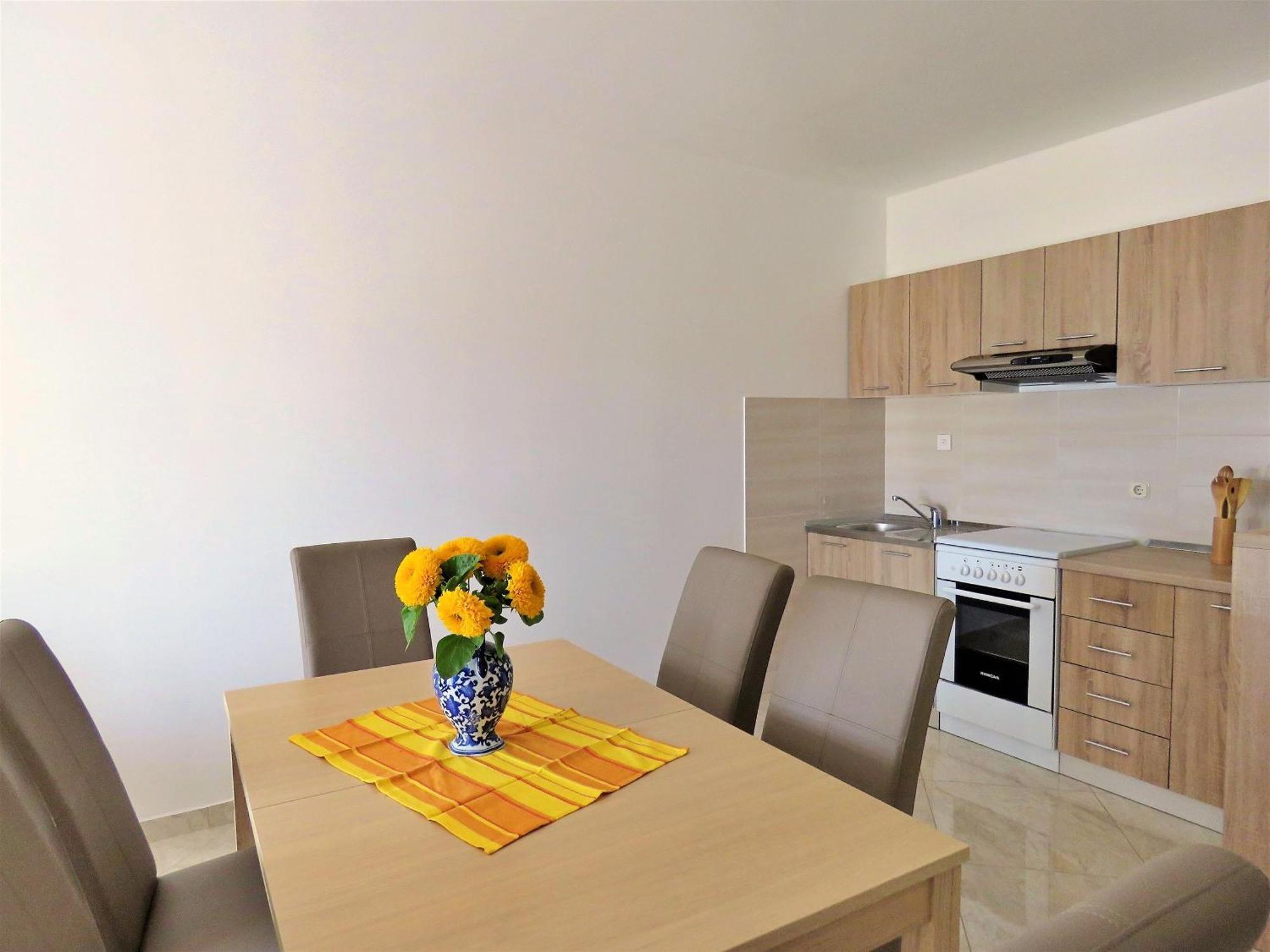 Apartments Zvone 오미스 객실 사진